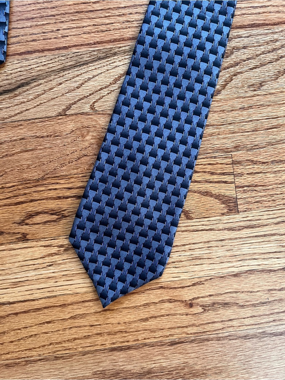 Classic Textured Navy Men's Tie - Elegant Formal Accessory